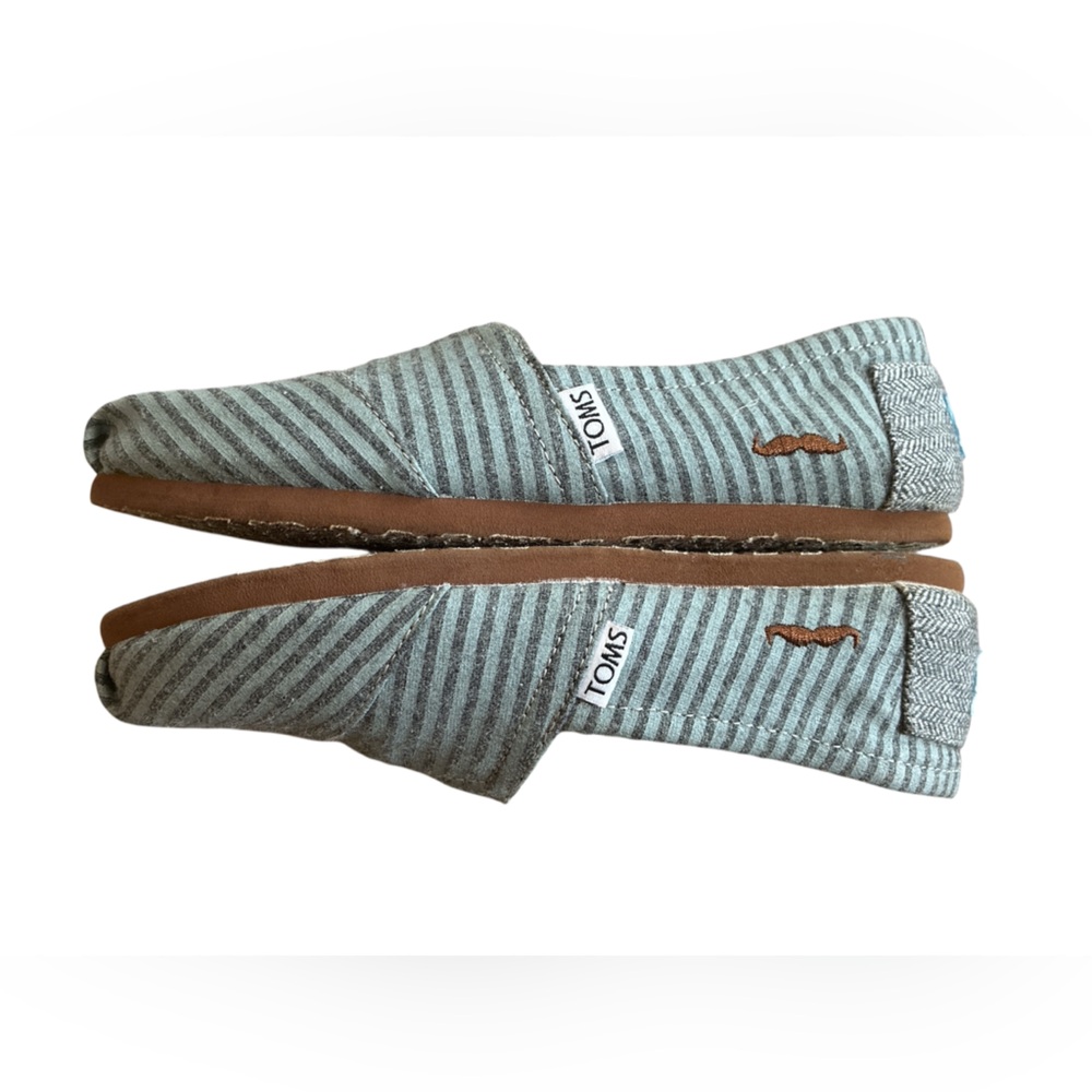 Toms Classic โMovember' Striped Canvas Flats. Size 6. - Picture 8 of 11
